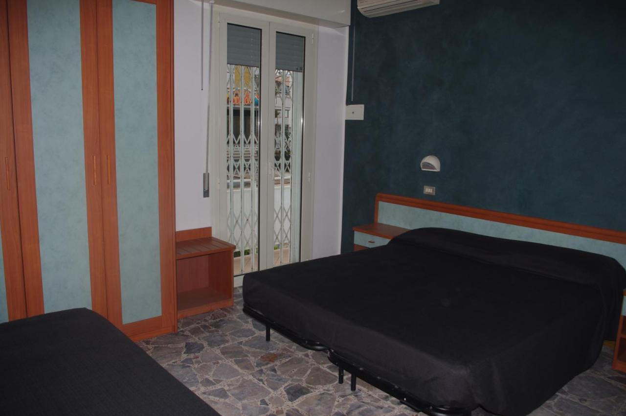 Hotel Costanza Cesenatico Exterior foto