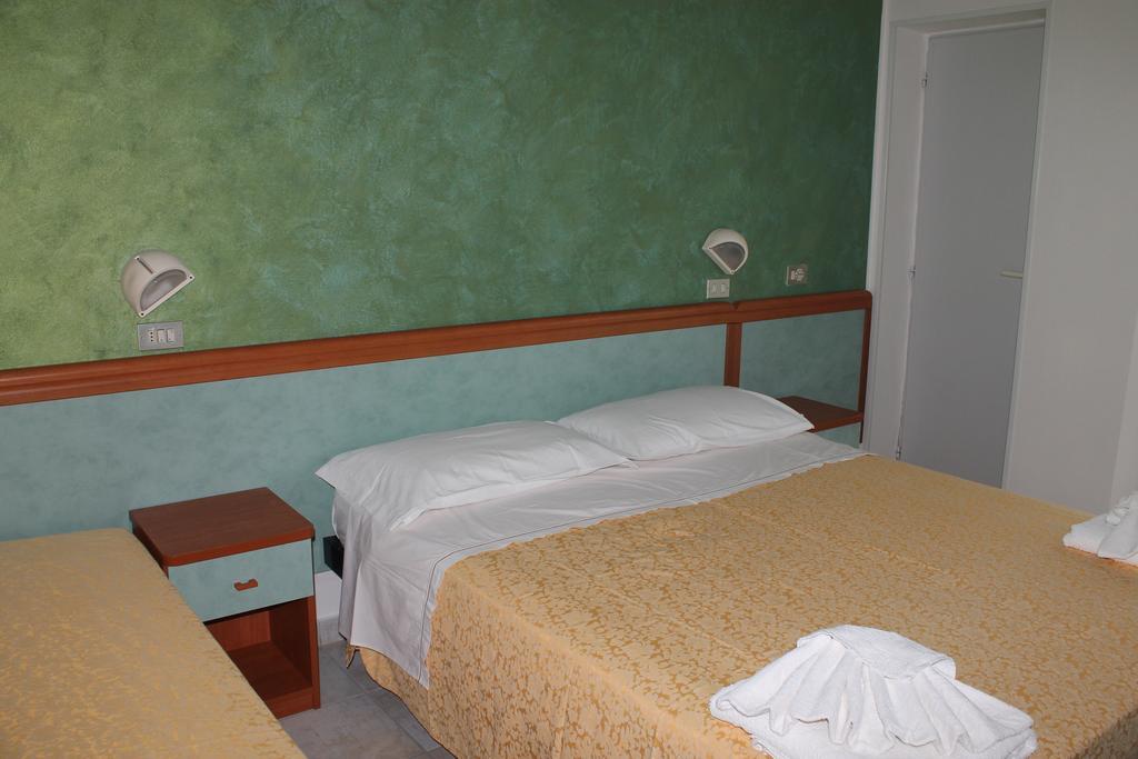 Hotel Costanza Cesenatico Quarto foto